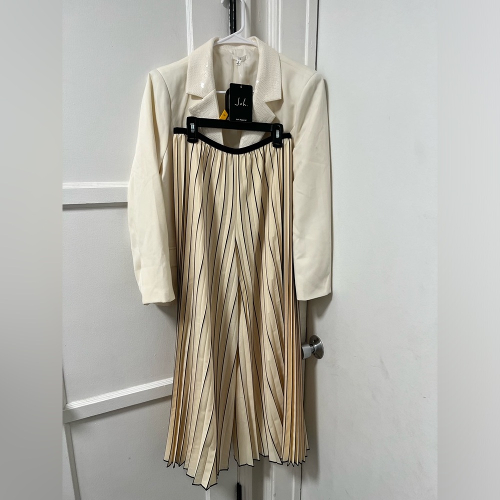 Joh Apparel 🔥(NEW) set, size:M